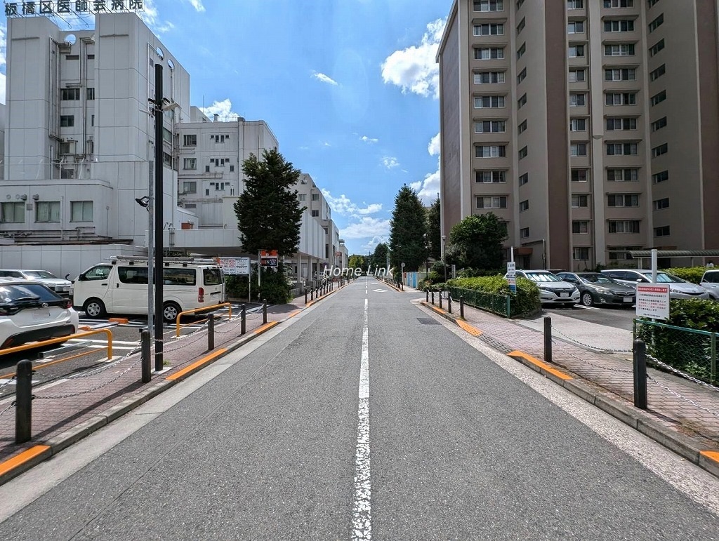 高島平第3住宅　前面道路